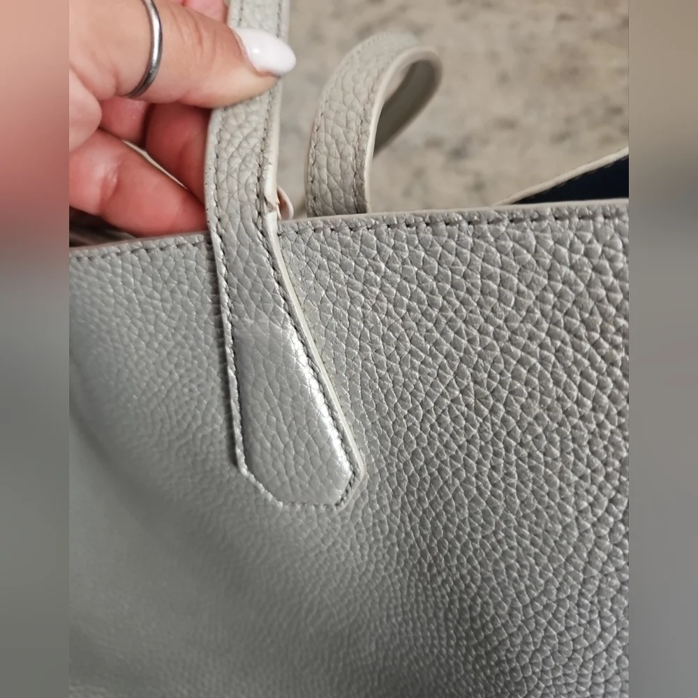 Tory Burch Silver Metallic Pebbled Leather Perry Large Tote Bag